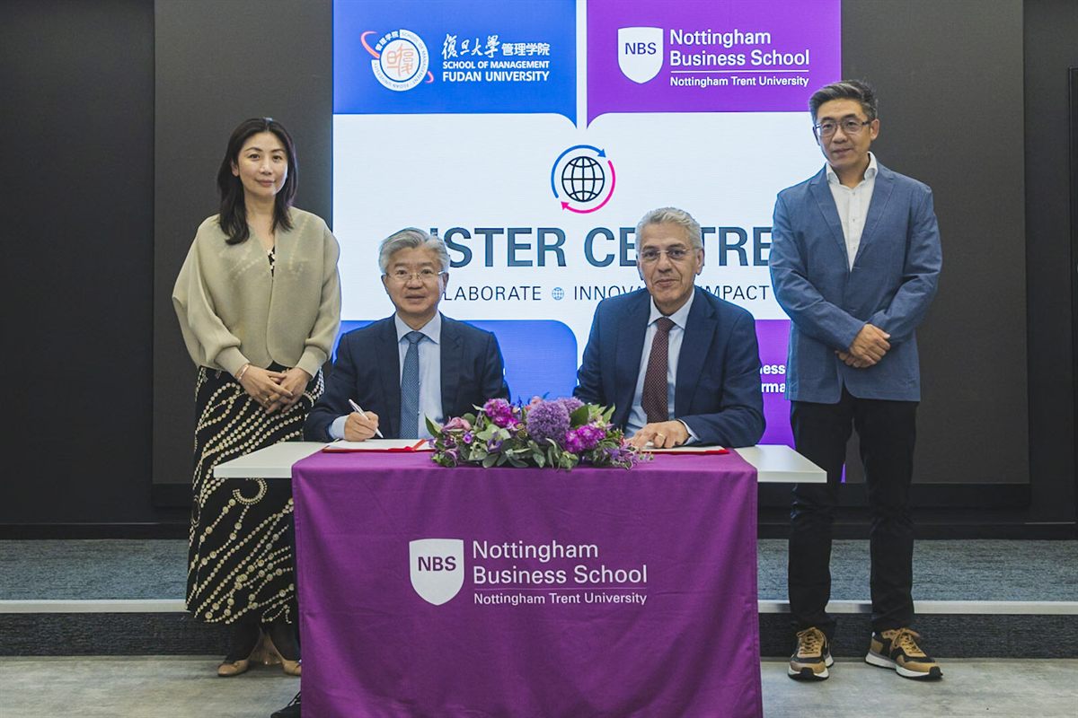 Nottingham Business School and Fudan University School of Management sign a sister-centre agreement